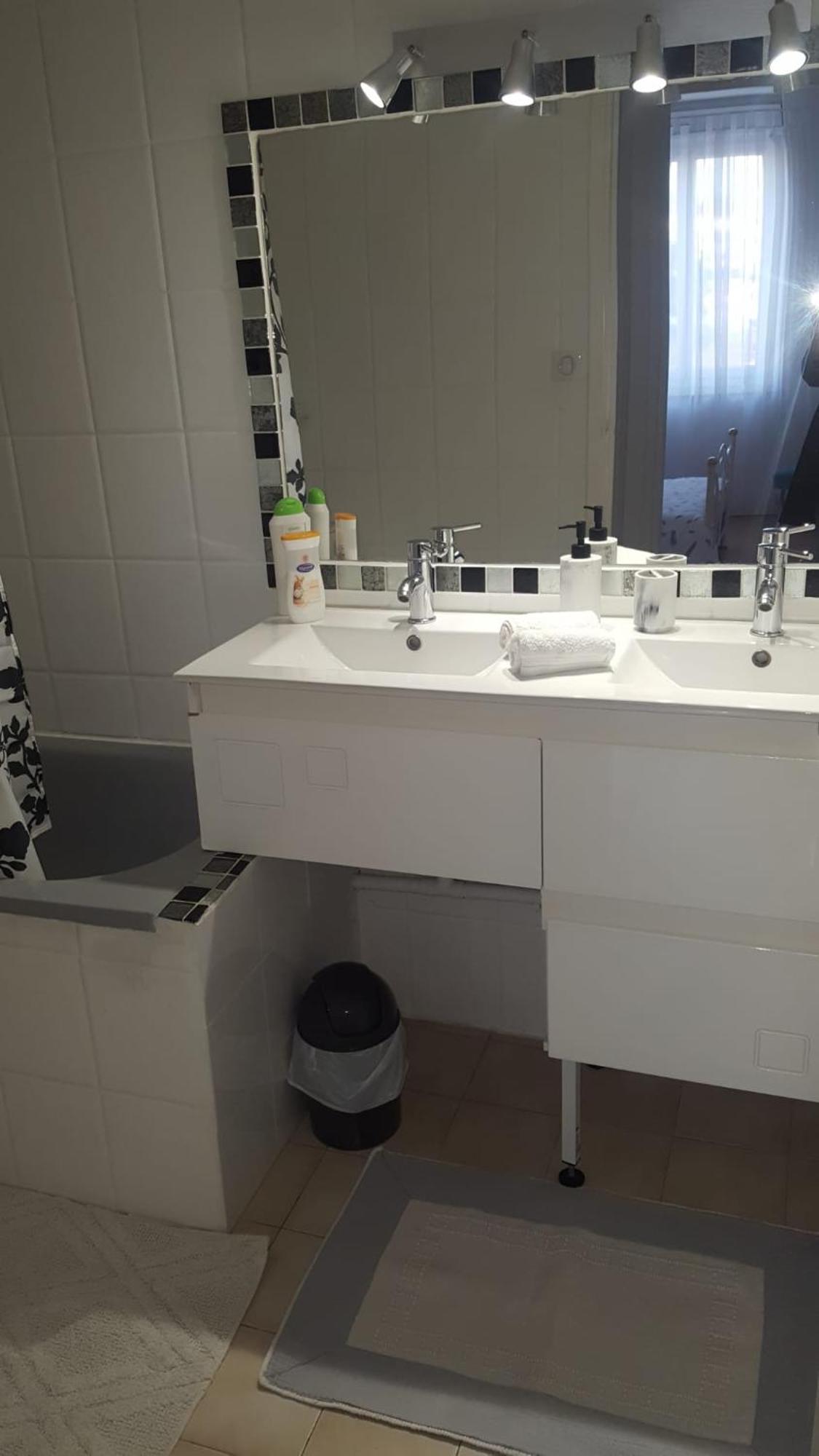 Appartements Au Cros De Cagnes الغرفة الصورة