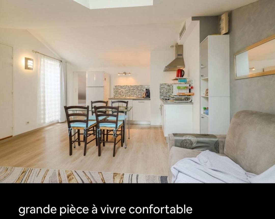 Appartements Au Cros De Cagnes الغرفة الصورة